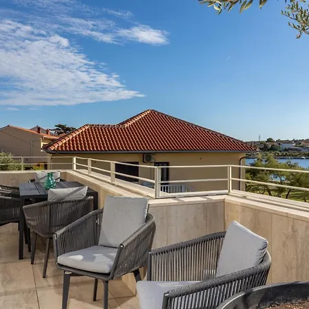 Villa Arca, Sea View/sauna/open/closed/heated Pool Nin