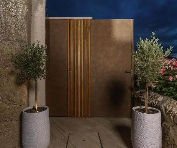 Arca, Sea View/sauna/open/closed/heated Pool נין