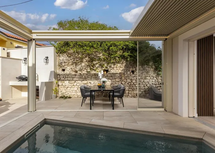 וילה Arca, Sea View/sauna/open/closed/heated Pool